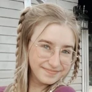 Cammy Sopo Biography