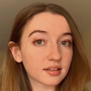 Stacey Ryan - Age, Wiki, Birthdate, Bio, Networth, Family & More