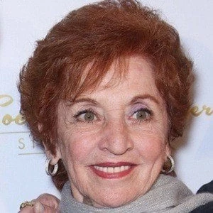 Loretta Stamos - Age, Bio, Career, Family, Wiki, Networth & More
