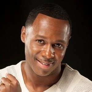 Micah Stampley Biography