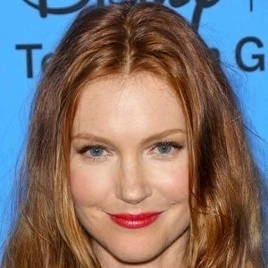 Darby Stanchfield Biography