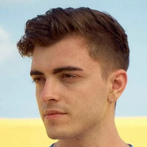 StarK - Age, Height, Birthdate, Bio, Family, Networth & More