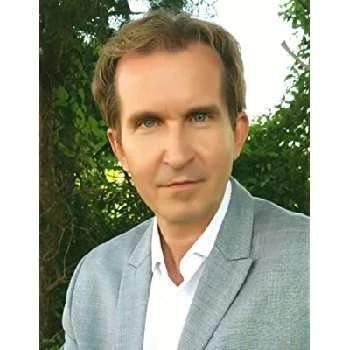 Stas Kmiec - Age, Bio, Birthdate, Family, Networth & More