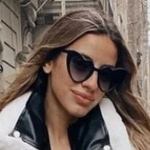 Stay At Home Daughter - Networth, Bio, Wiki, Family, Birthday, Networth & More