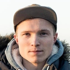 Alex Stead - Age, Height, Birthdate, Bio, Family, Networth & More