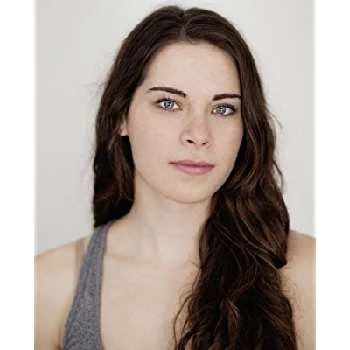 Stefanie Broos - Age, Bio, Birthdate, Family, Networth & More