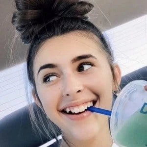 Peach Steger Biography