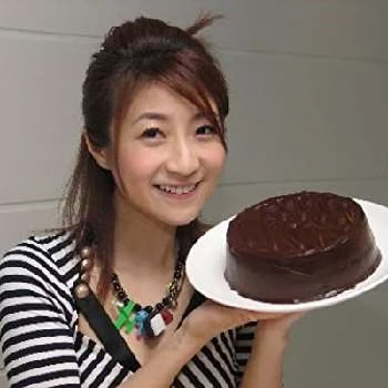 Stella Ng Biography