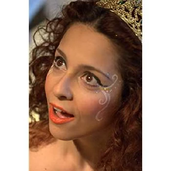 Stella Pefani - Age, Bio, Birthdate, Family, Networth & More