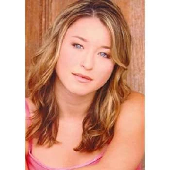 Stephanie Leigh - Age, Bio, Birthdate, Family, Networth & More