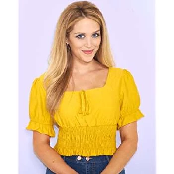 Stephanie Leone - Age, Bio, Birthdate, Family, Networth & More