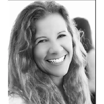 Stephanie Mazzeo - Age, Bio, Birthdate, Family, Networth & More