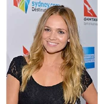 Stephanie McIntosh Biography