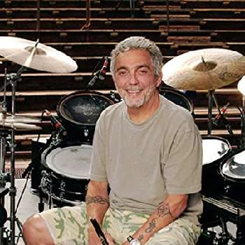 Steve Gadd - Family, Bio, Birthday, Family, Income & More