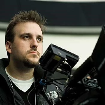 Steve Hughes Biography