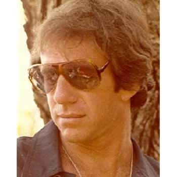 Steven Hilliard Stern - Age, Bio, Birthdate, Family, Networth & More