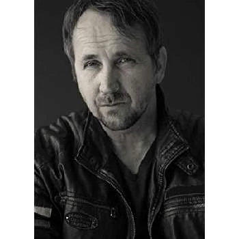 Steven Swadling Biography