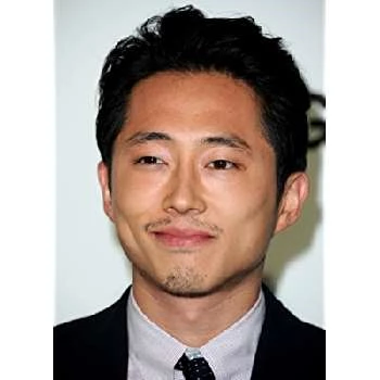 Steven Yeun Biography