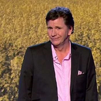 Stewart Francis - Age, Bio, Birthdate, Family, Networth & More