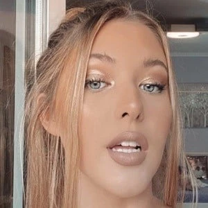 Elena Stojčevski - Parents, Networth, Bio, Birthdate, Family Wiki & More