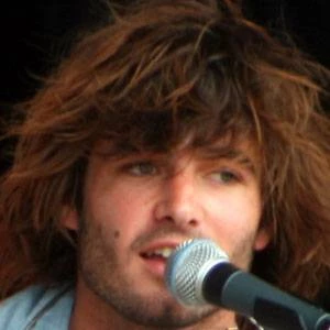 Angus Stone - Networth, Bio, Wiki, Family, Birthday, Networth & More