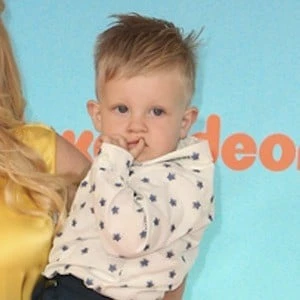 Gunner Stone - Age, Bio, Birthdate, Family, Networth & More