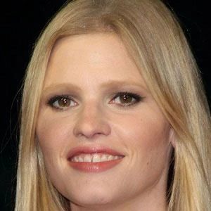 Lara Stone - Networth, Bio, Birthdate, Age, Family & More
