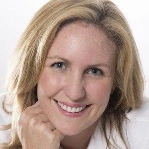Elise Strachan Biography