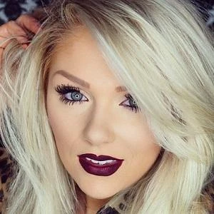 Kelly Strack Biography