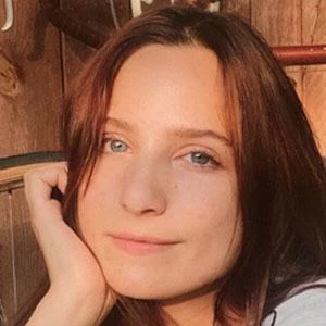 Bethany Struble - Biography, Birthdate, Family, Networth & More