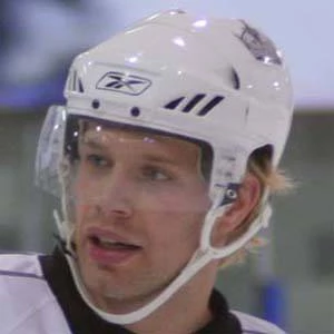 Brad Stuart Biography