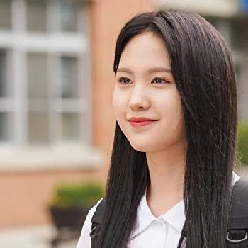 Su Min Park - Age, Bio, Birthdate, Family, Networth & More