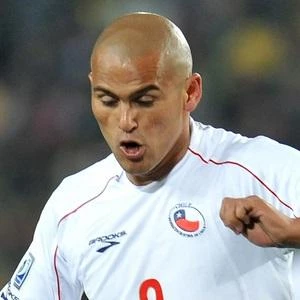 Humberto Suazo - Birthday, Bio, Wiki, Family, Networth & More