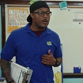 Sultan Salahuddin - Age, Bio, Birthdate, Family, Networth & More