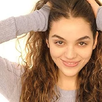 Sultana Shoshani - Age, Bio, Birthdate, Family, Networth & More