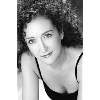 Suzanne Hayes - Age, Bio, Birthdate, Family, Networth & More