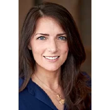 Suzanne Racz - Height, Bio, Wiki, Family, Birthplace, Networth & More