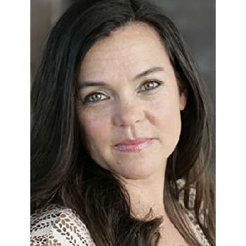 Suzanne Toro - Age, Bio, Birthdate, Family, Networth & More