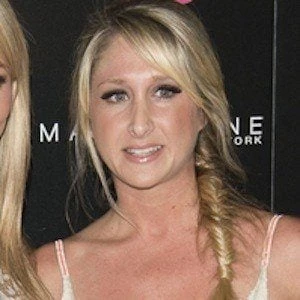 Jaclyn Swartz - Age, Height, Birthdate, Bio, Family, Networth & More