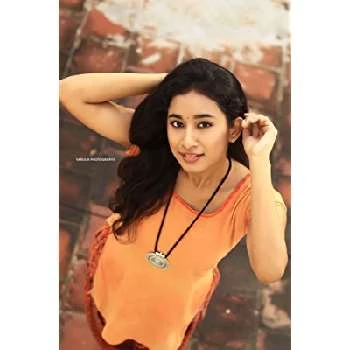 Swetha Venugopal - Age, Bio, Birthdate, Family, Networth & More