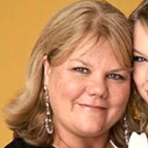 Andrea Swift Biography
