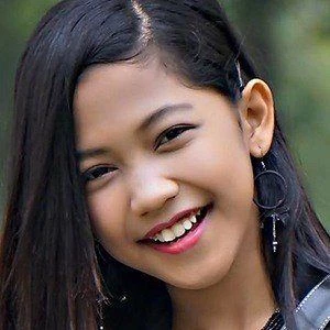 Nur Amira Syahira - Bio, Networth, Family, Age, Birthdate & More