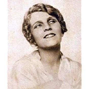 Sybil Smolova - Income, Birthday, Family, Bio, Networth & More