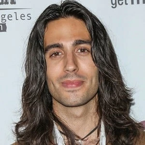 Miles Szanto - Wiki, Bio, Networth, Birthdate, Family & More