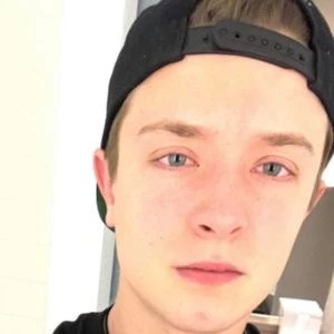 Brady Szuhaj - Biography, Birthday, Wiki, Family, Networth & More