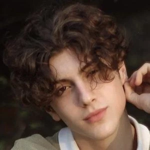 Brayden Tabakian - Income, Birthday, Family, Bio, Networth & More