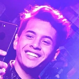 Vinchenzo Tahapary - Wiki, Bio, Networth, Birthdate, Family & More