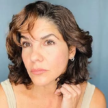 Taina Vale - Age, Bio, Birthdate, Family, Networth & More