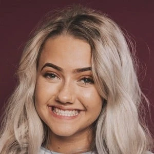 Stina Talling - Age, Height, Birthdate, Bio, Family, Networth & More