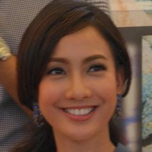 Natapohn Tameeruks Biography